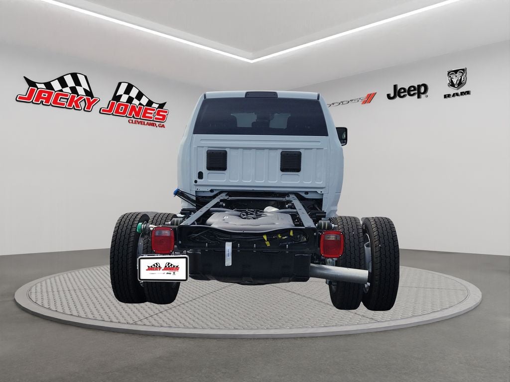 2027 RAM 5500 Chassis Big Horn