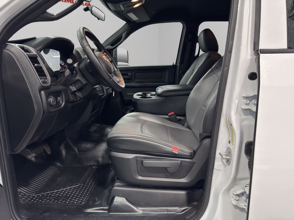 2024 RAM 5500 Chassis Tradesman