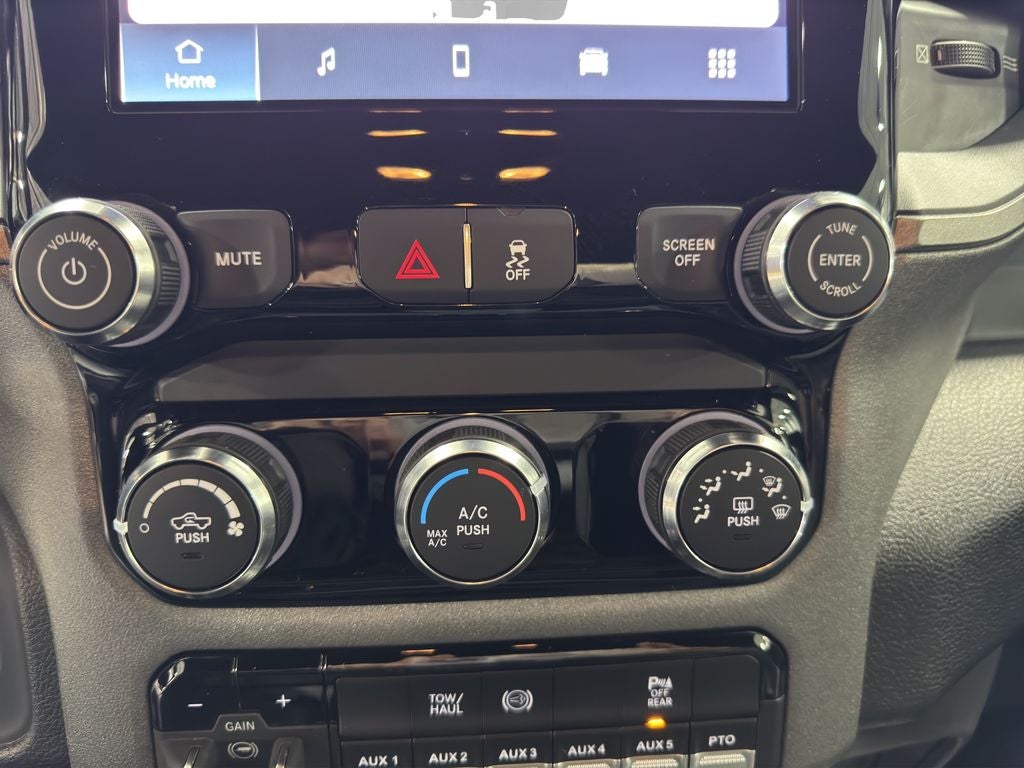 2025 RAM 5500 Chassis Tradesman