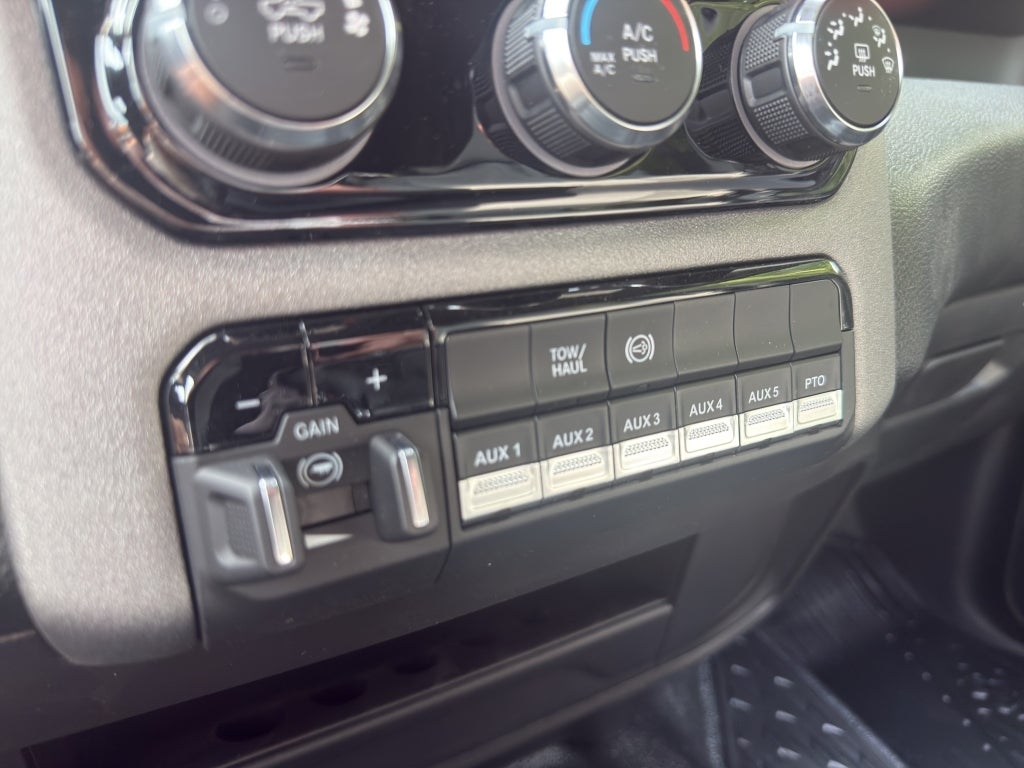 2026 RAM 5500 Chassis Tradesman