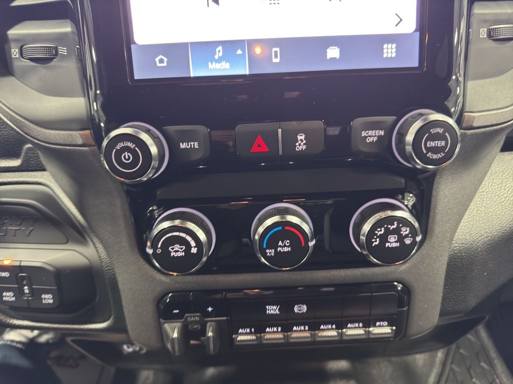 2025 RAM 5500 Chassis Tradesman