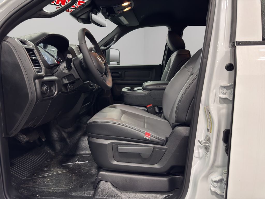 2025 RAM 5500 Chassis Tradesman