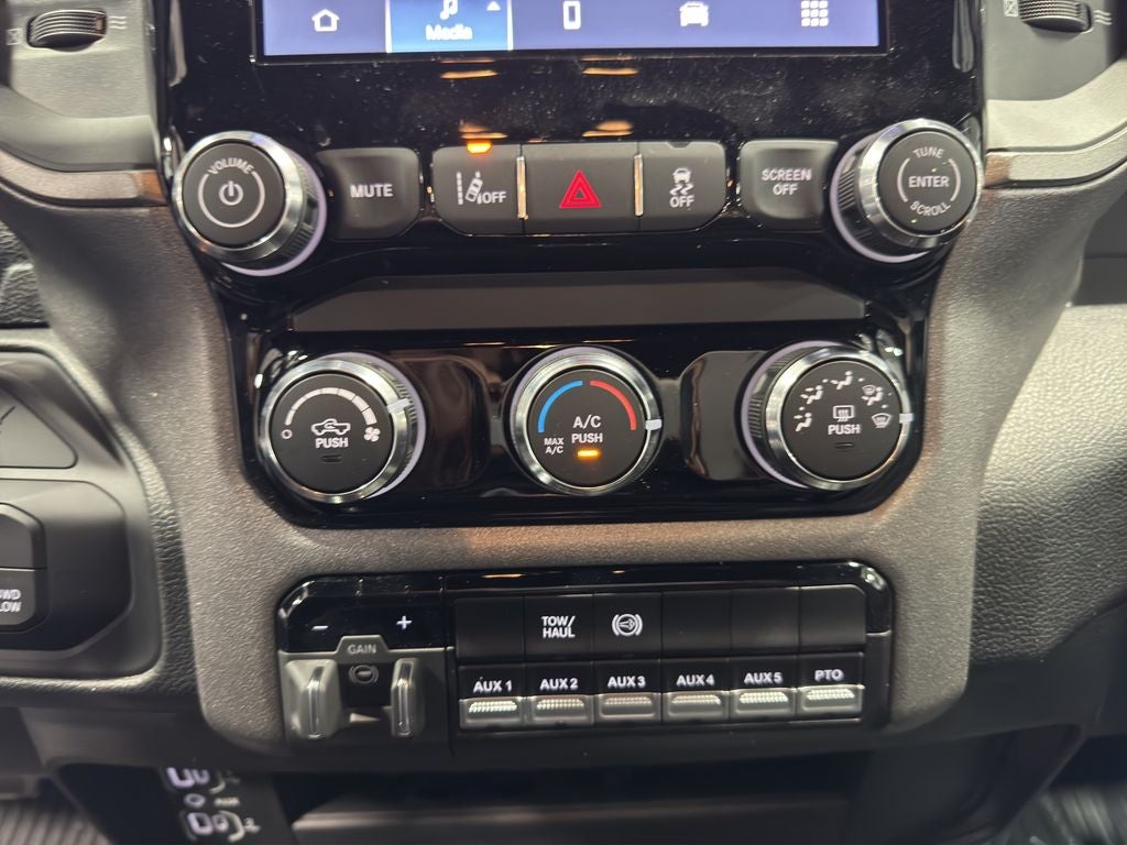 2025 RAM 5500 Chassis Tradesman