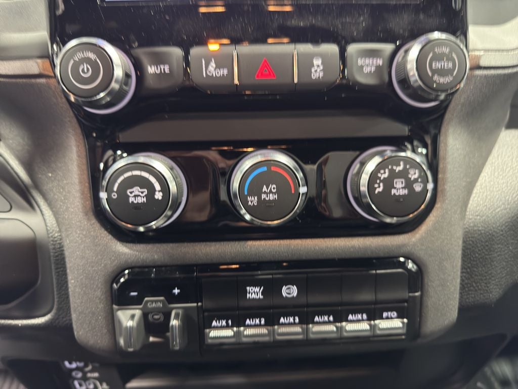 2025 RAM 5500 Chassis Tradesman