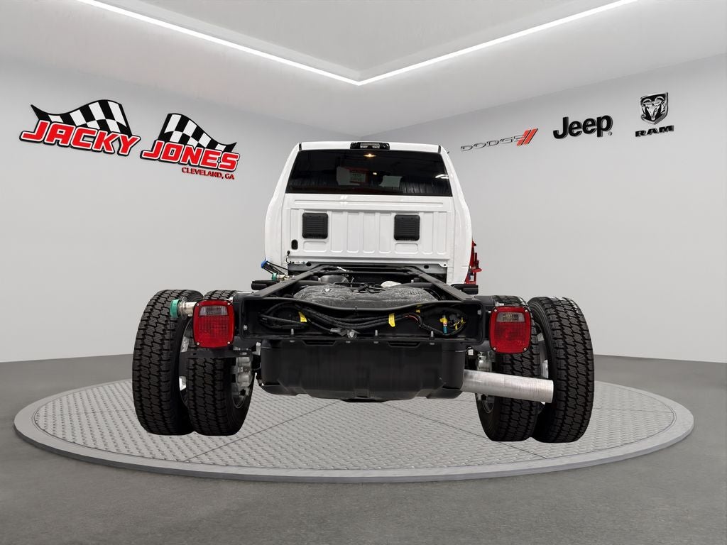 2025 RAM 5500 Chassis Tradesman