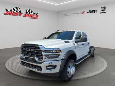 2026 RAM 5500 Chassis Tradesman 4x4 Crew Cab 84" CA 197.4" WB