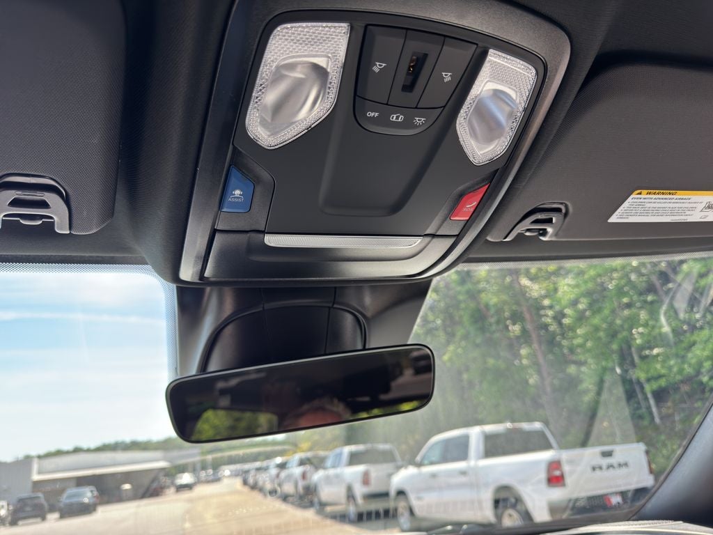 2026 RAM 5500 Chassis Tradesman 4x4 Crew Cab 84" CA 197.4" WB