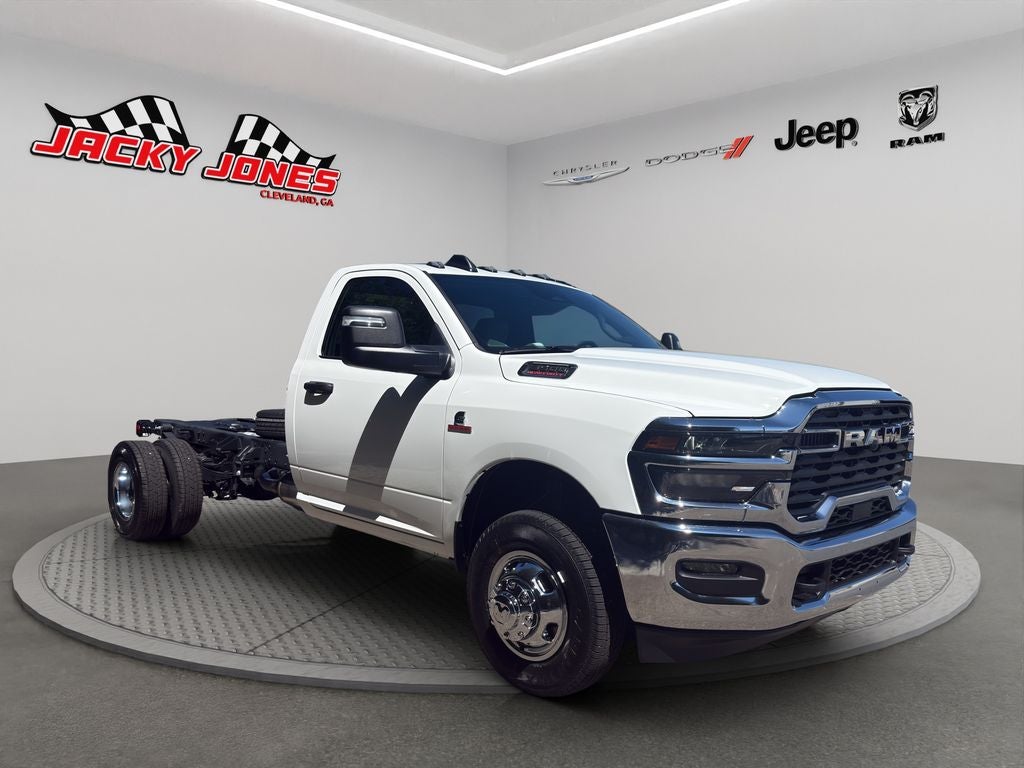 2026 RAM 3500 Chassis Tradesman 4WD Reg Cab 84" CA 167.5" WB