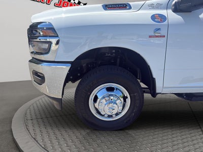 2026 RAM 3500 Chassis Tradesman 4WD Reg Cab 84" CA 167.5" WB