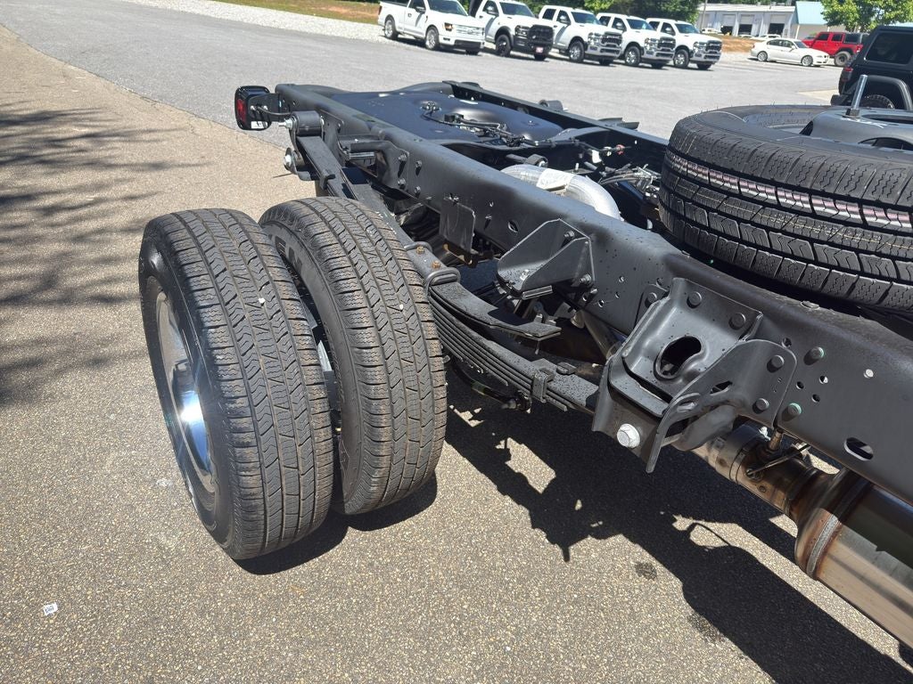 2026 RAM 3500 Chassis Tradesman 4WD Reg Cab 84" CA 167.5" WB