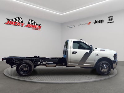 2026 RAM 3500 Chassis Tradesman 4WD Reg Cab 84" CA 167.5" WB