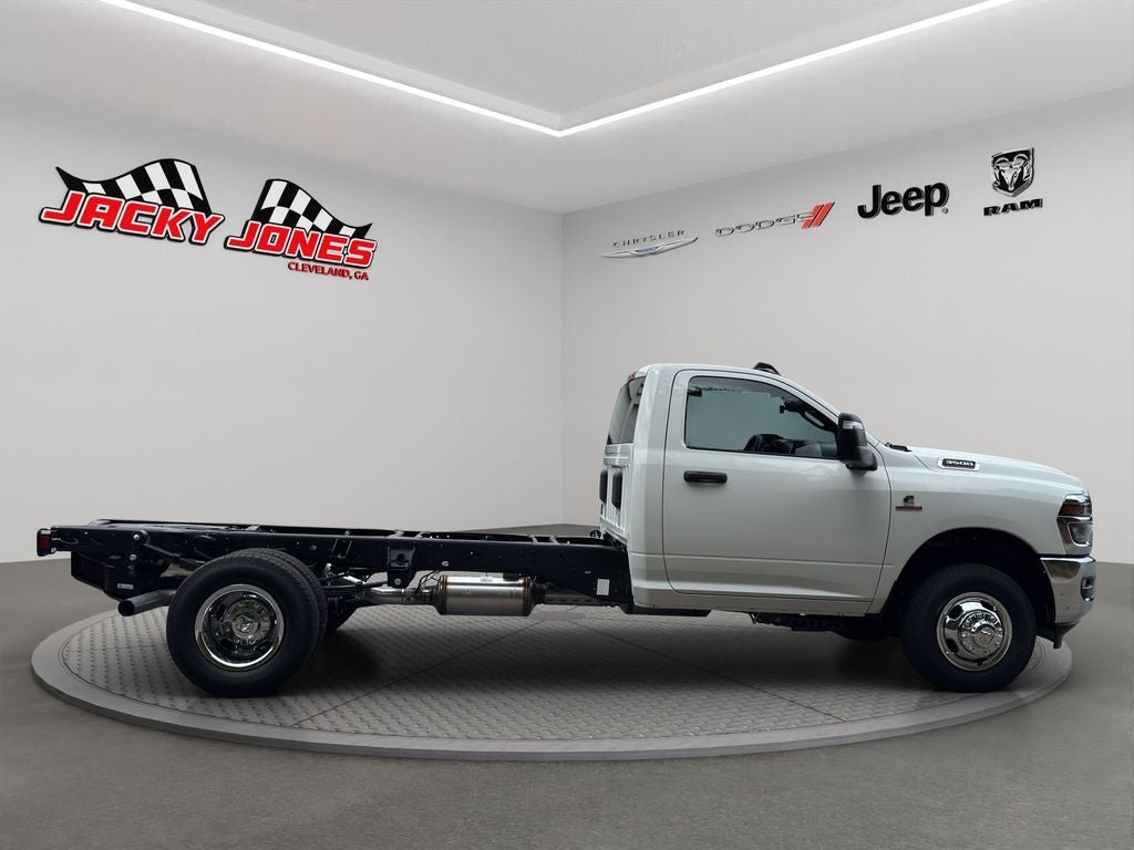 2026 RAM 3500 Chassis Tradesman