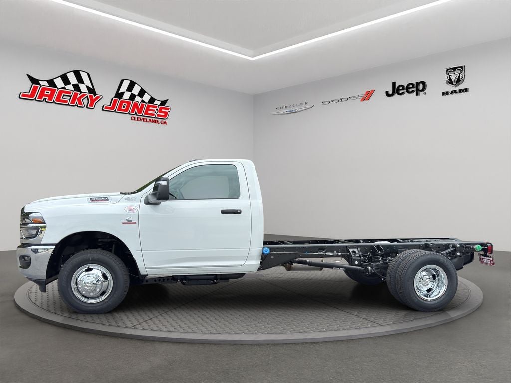 2026 RAM 3500 Chassis Tradesman