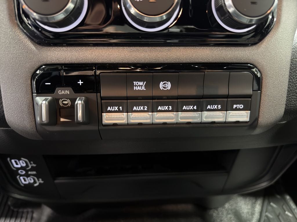 2026 RAM 3500 Chassis Tradesman