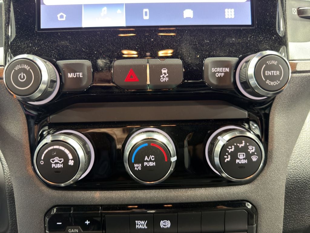 2026 RAM 3500 Chassis Tradesman