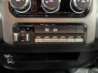 2026 RAM 3500 Chassis Tradesman