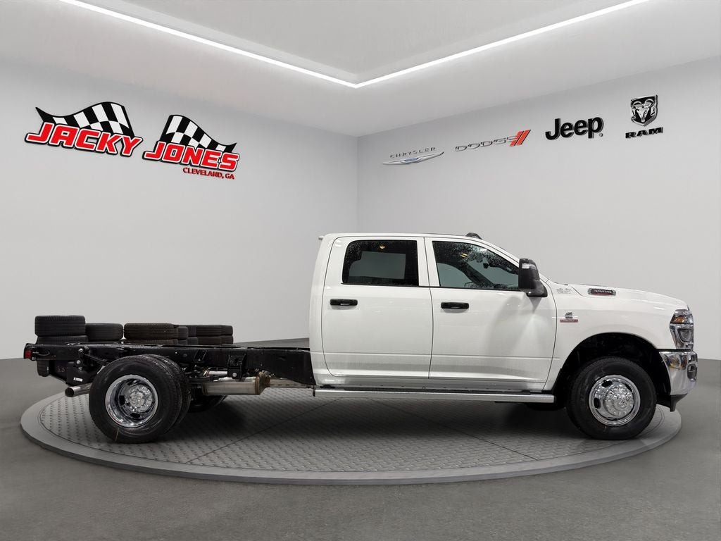 2026 RAM 3500 Chassis Tradesman