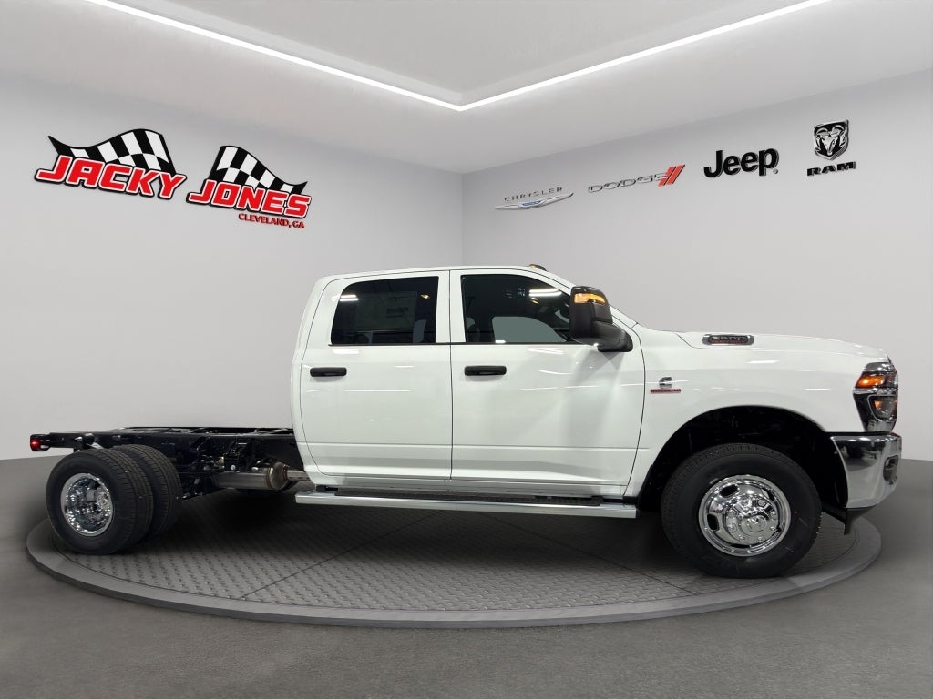 2026 RAM 3500 Chassis Tradesman