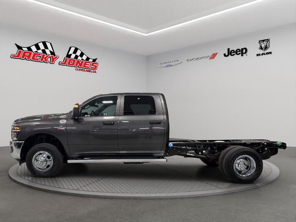 2026 RAM 3500 Chassis Tradesman