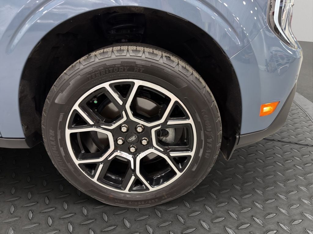 2025 Ford Maverick LARIAT