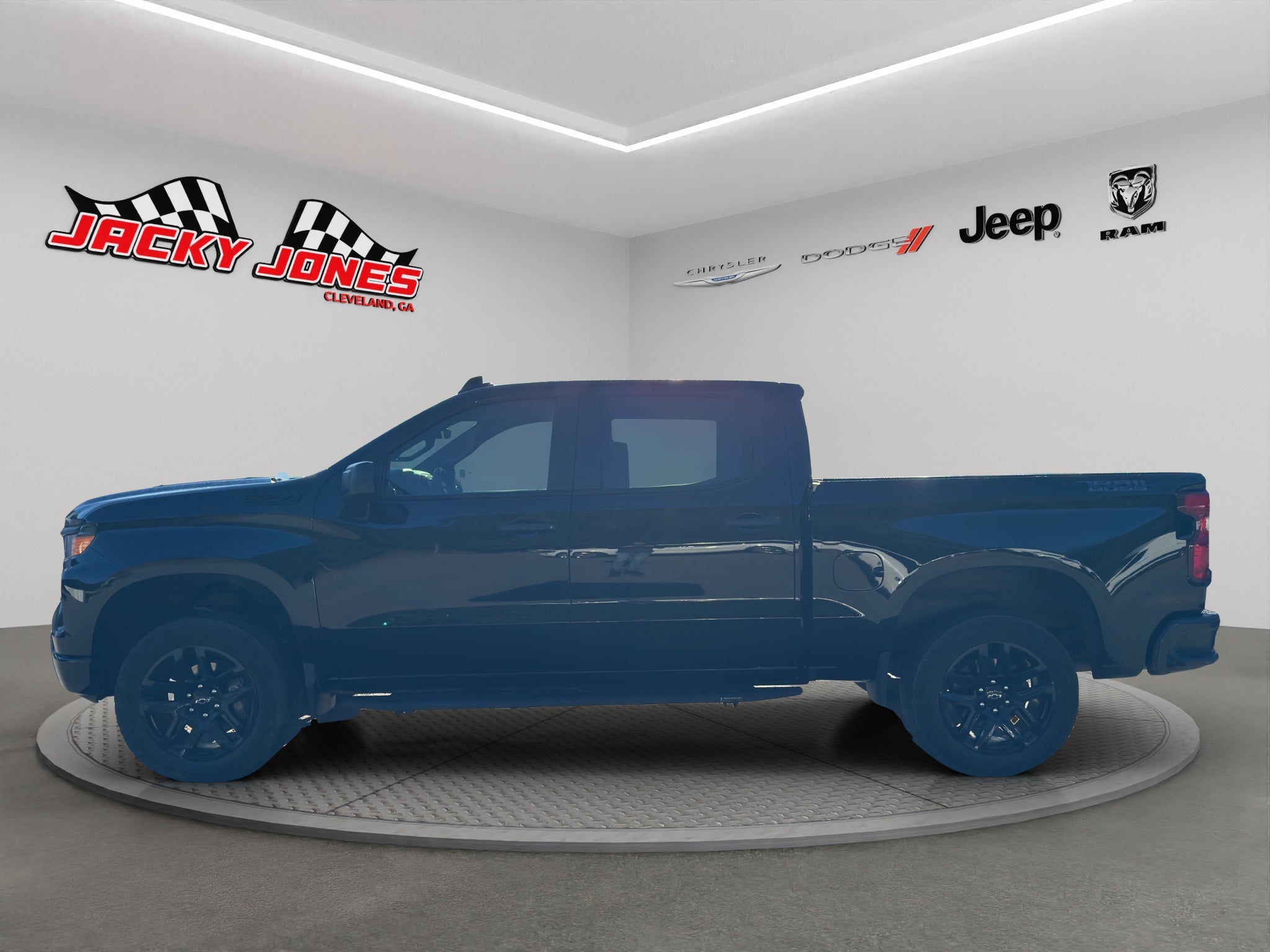 2024 Chevrolet Silverado Custom Trail Boss