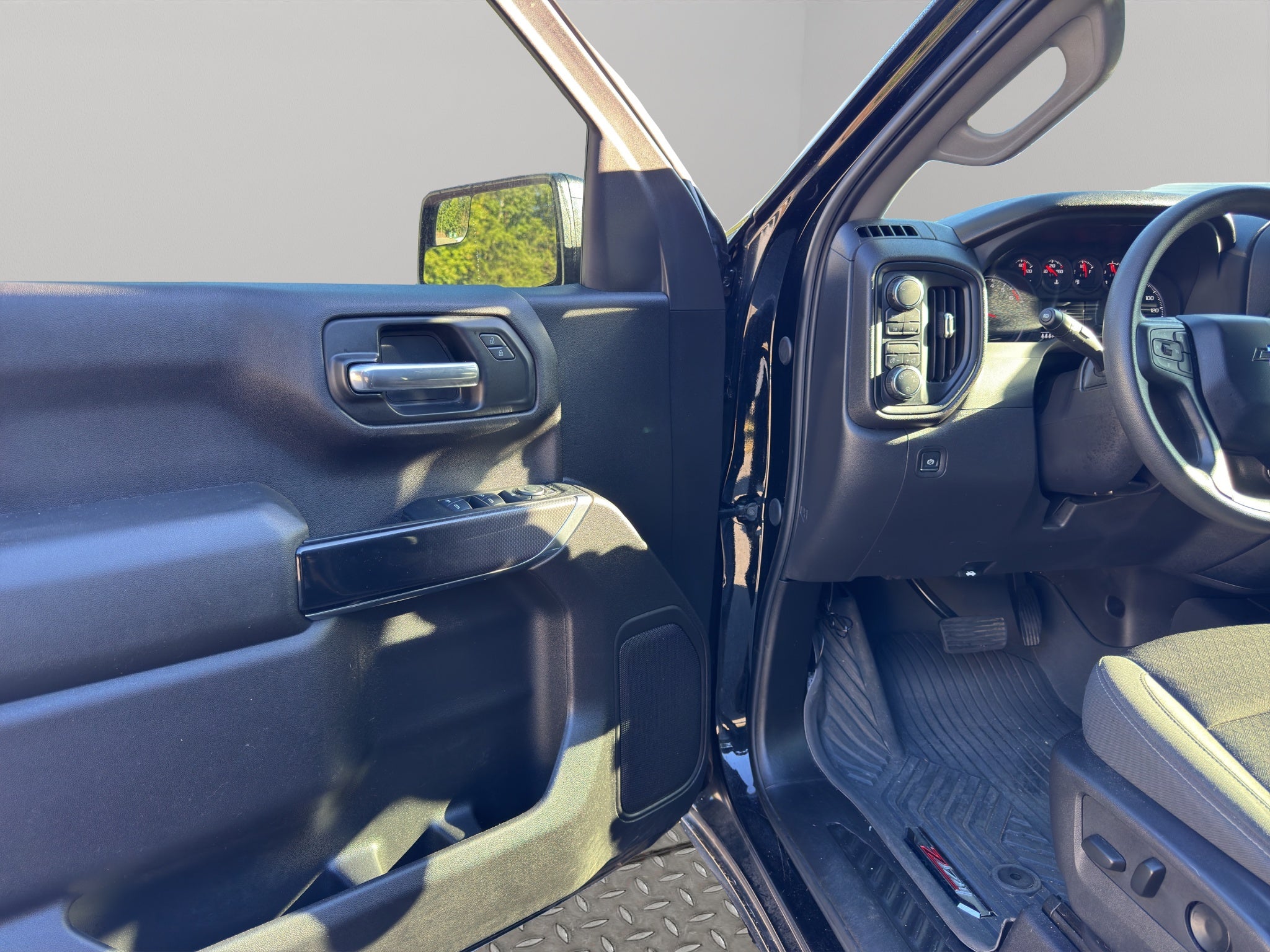 2024 Chevrolet Silverado Custom Trail Boss