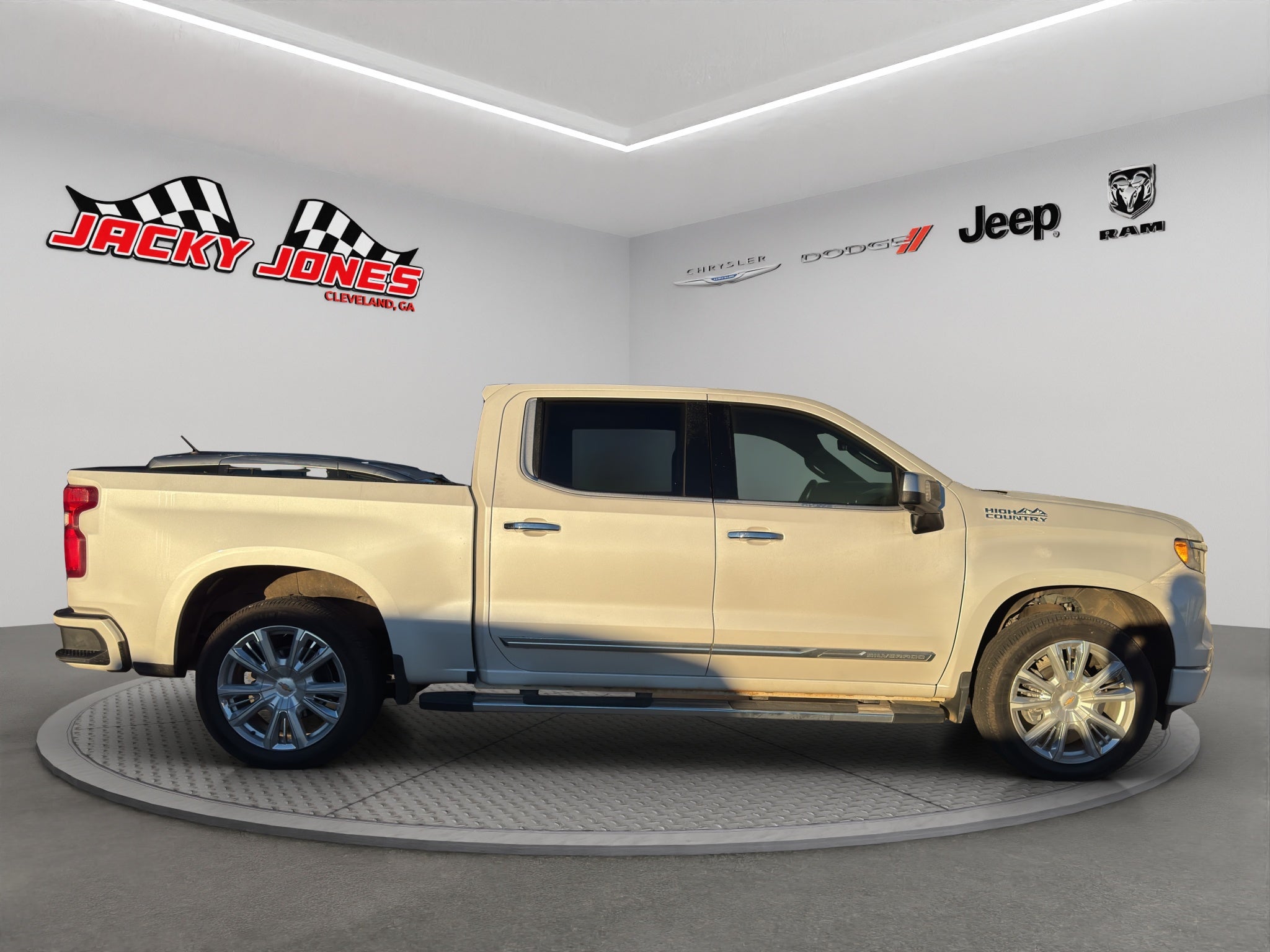 2024 Chevrolet Silverado High Country