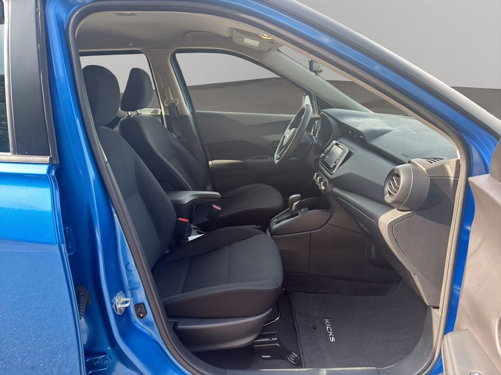 2023 Nissan Kicks S