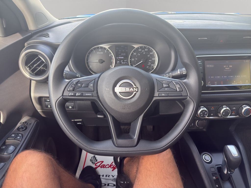 2023 Nissan Kicks S