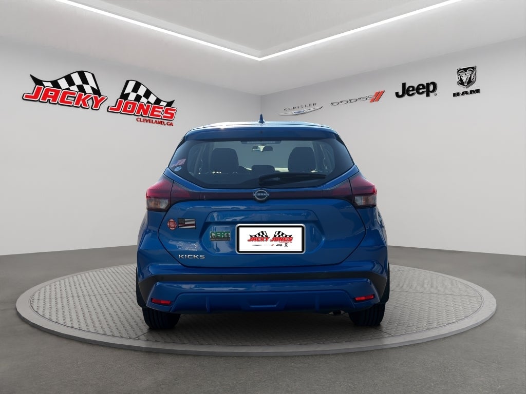 2023 Nissan Kicks S