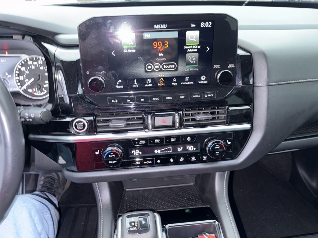 2022 Nissan Pathfinder SL