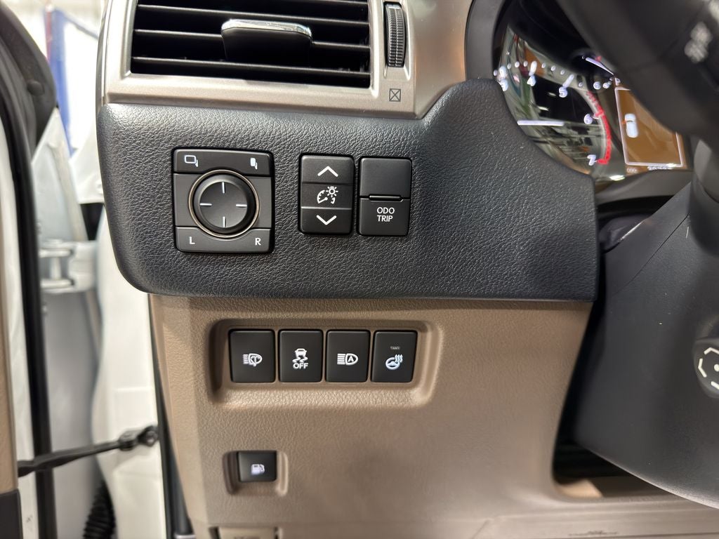 2023 Lexus GX 460 Premium