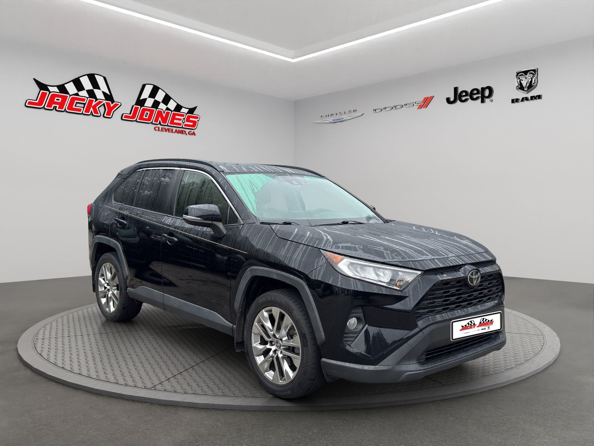 2020 Toyota RAV4 XLE Premium