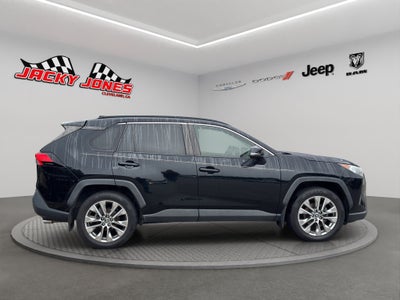 2020 Toyota RAV4 XLE Premium