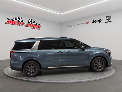 2025 Kia Carnival SX