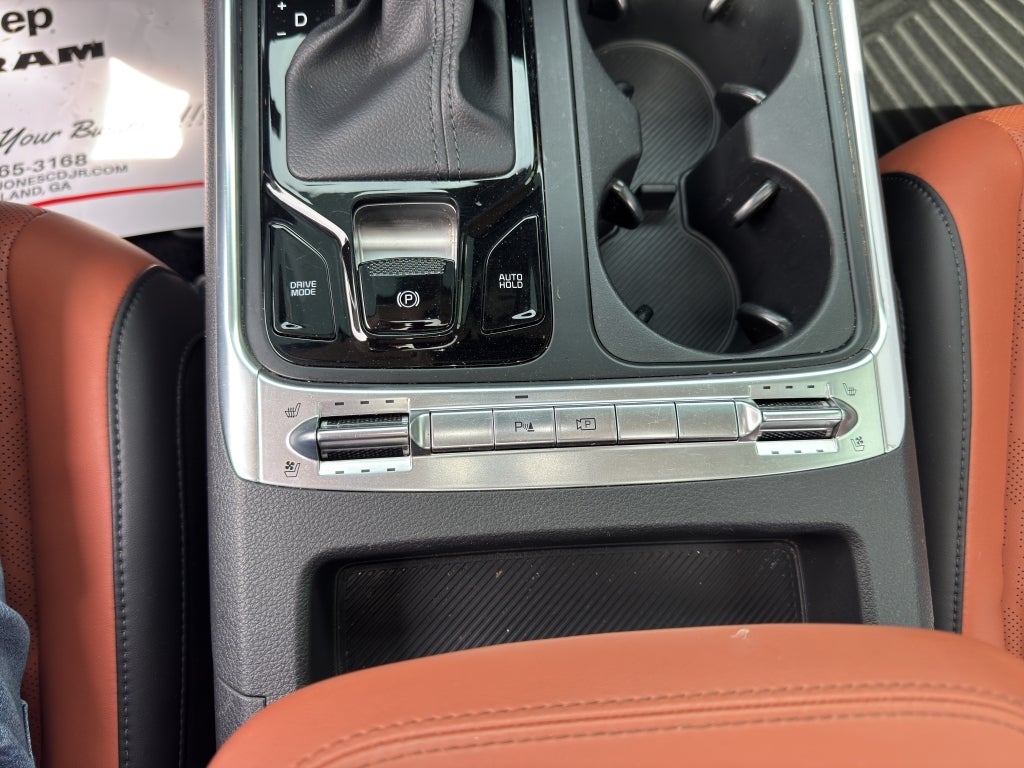 2025 Kia Carnival SX