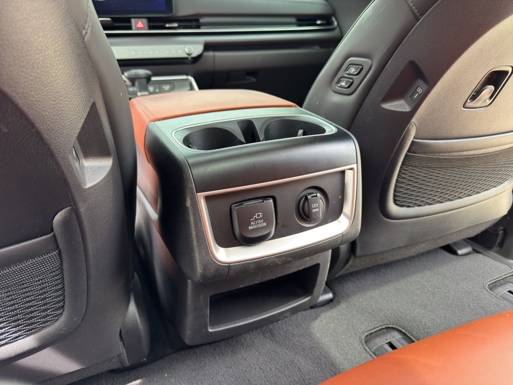 2025 Kia Carnival SX