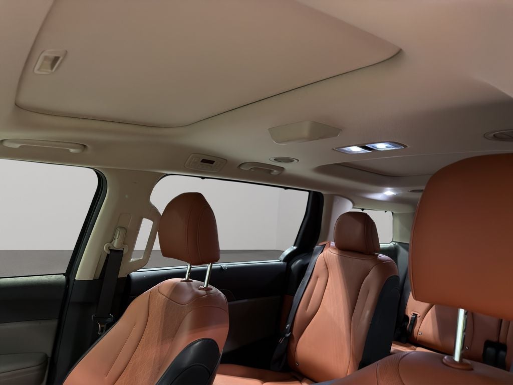 2025 Kia Carnival SX