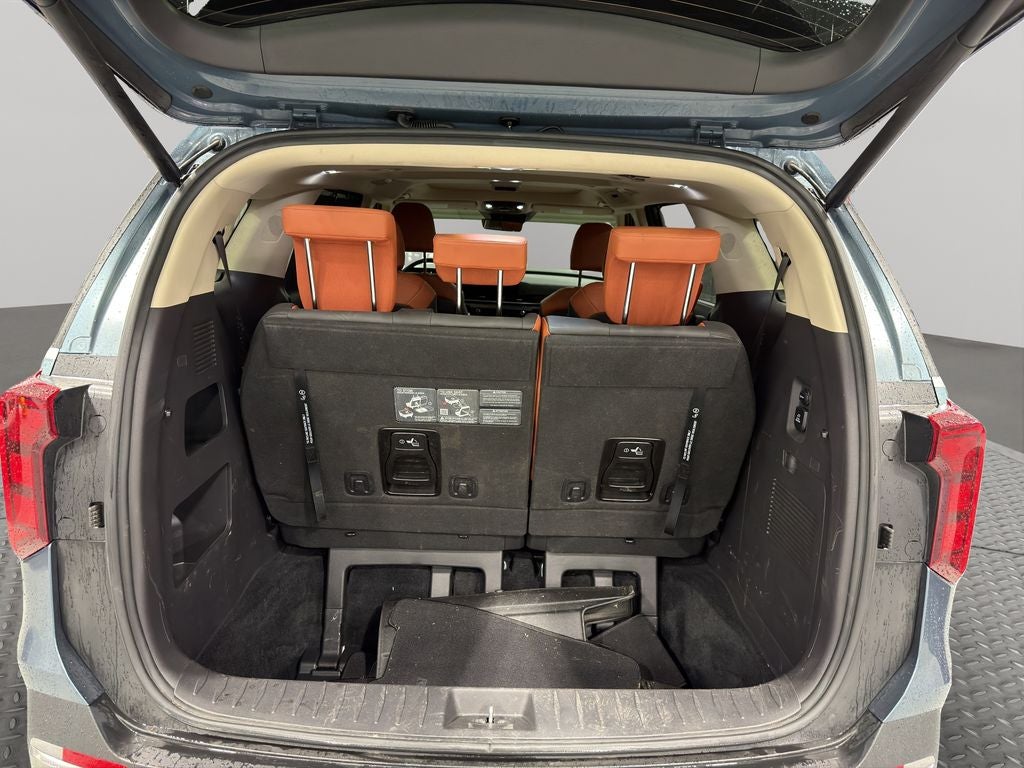 2025 Kia Carnival SX