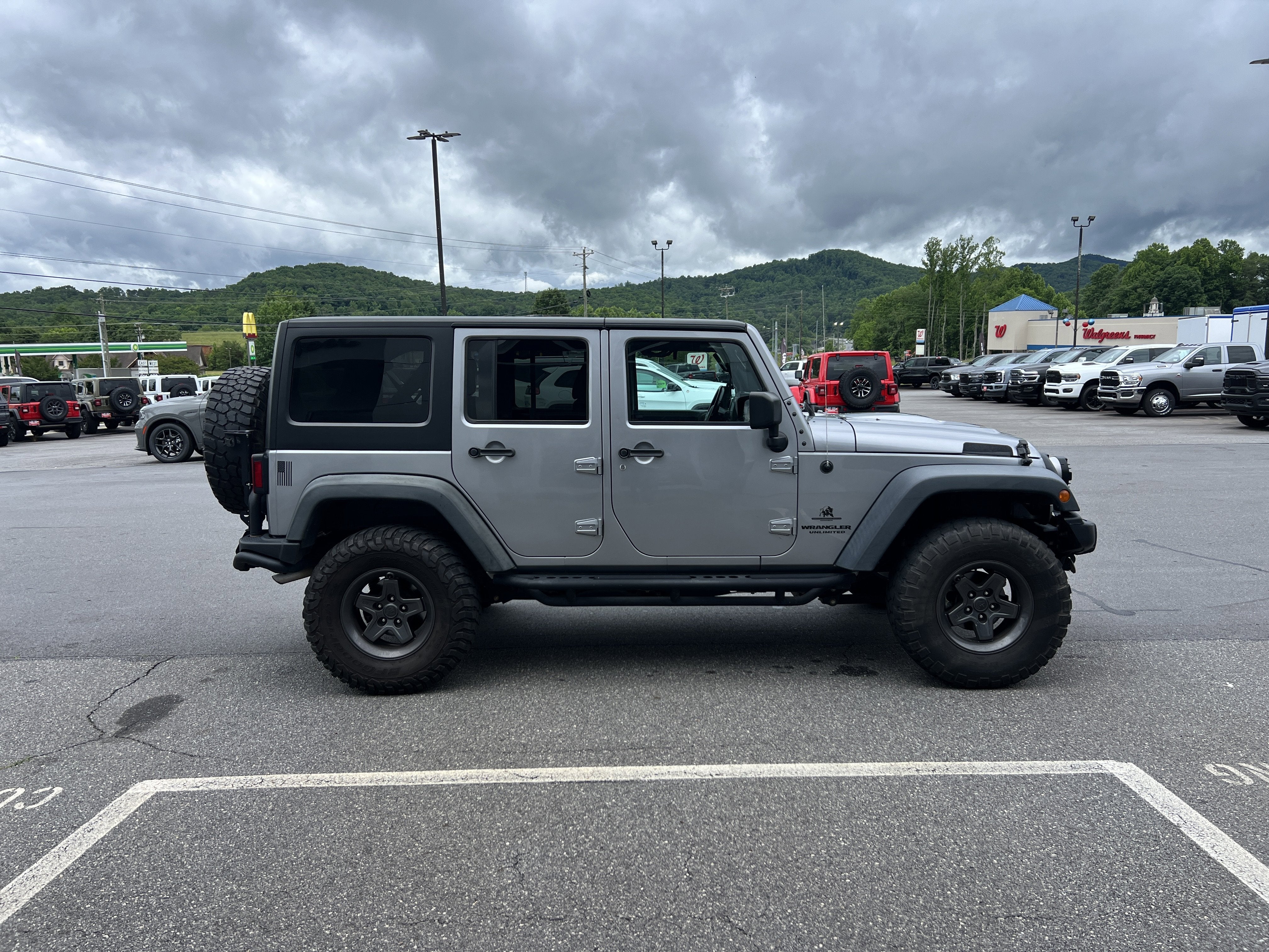 2016 Jeep Wrangler Unlimited Sahara