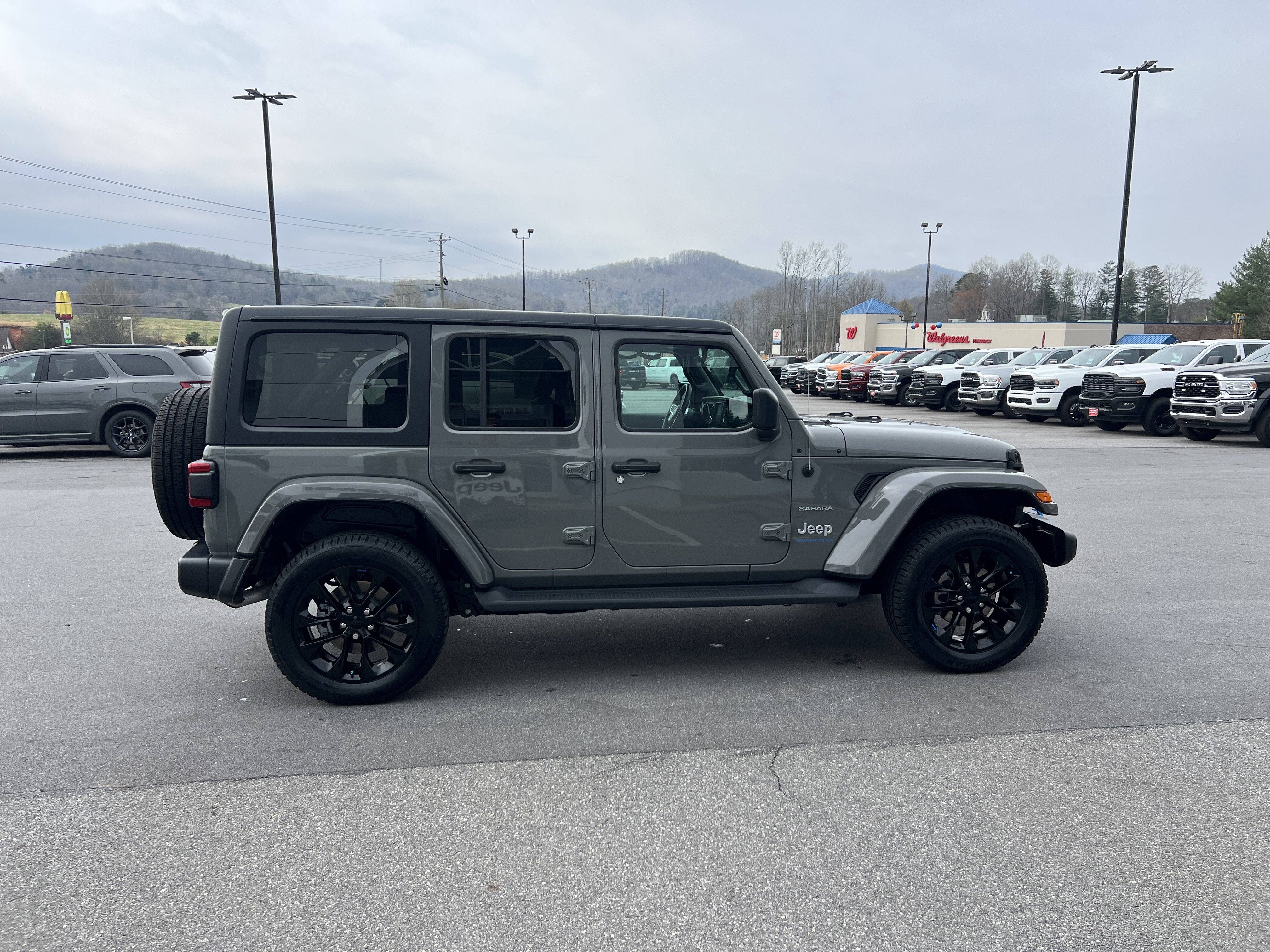 2023 Jeep Wrangler 4xe Sahara