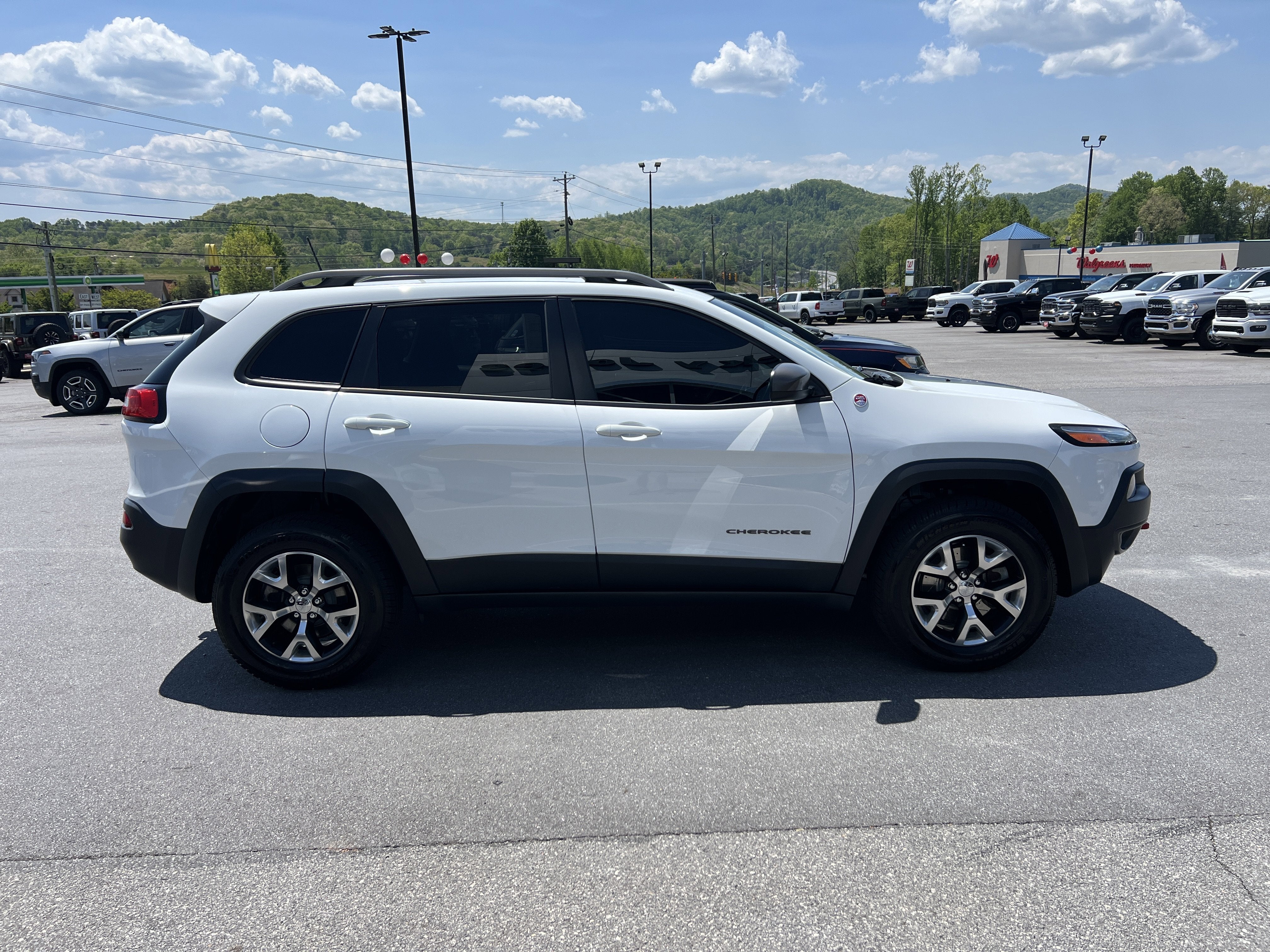 2016 Jeep Cherokee Trailhawk