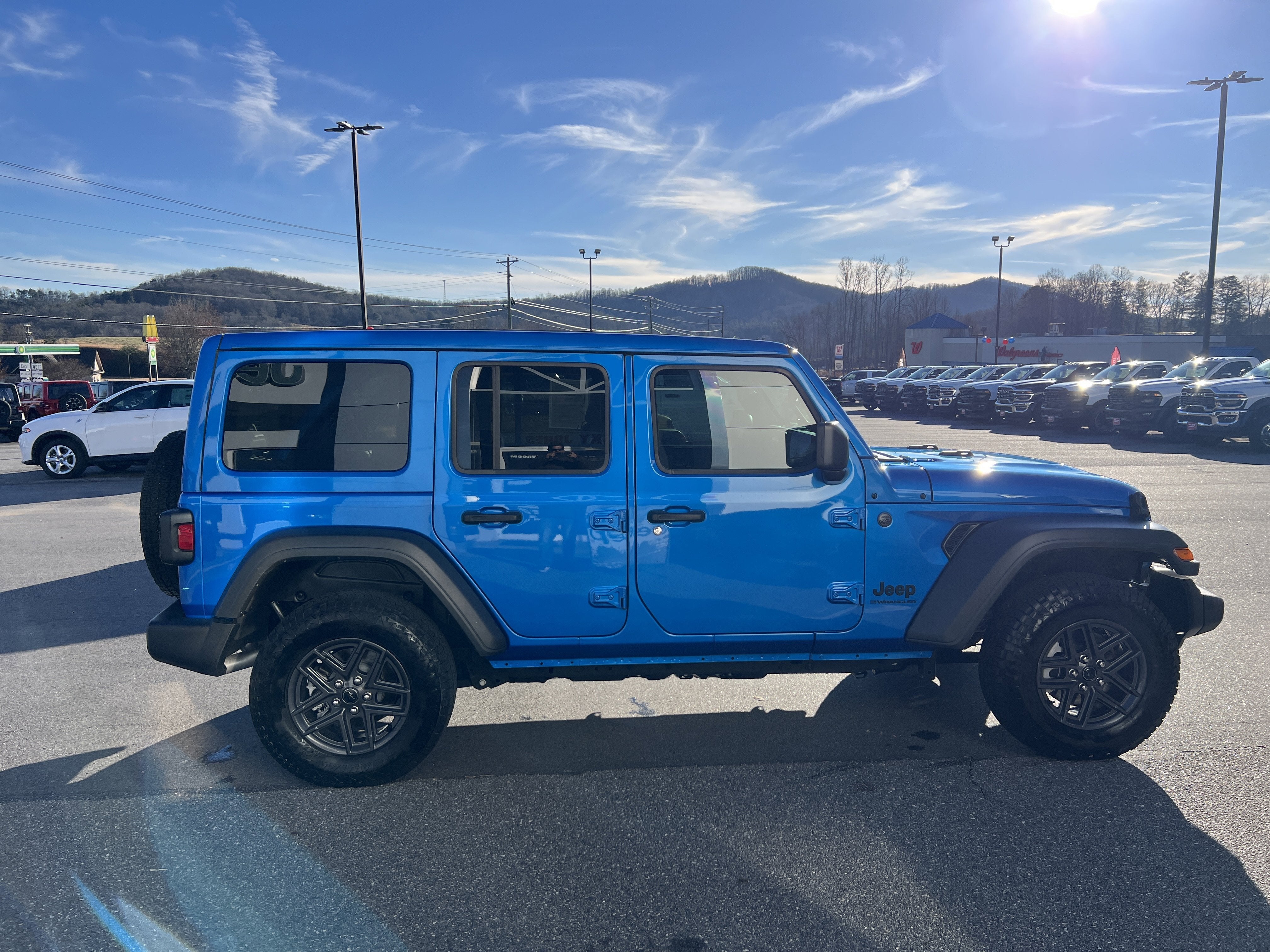 2025 Jeep Wrangler Sport S