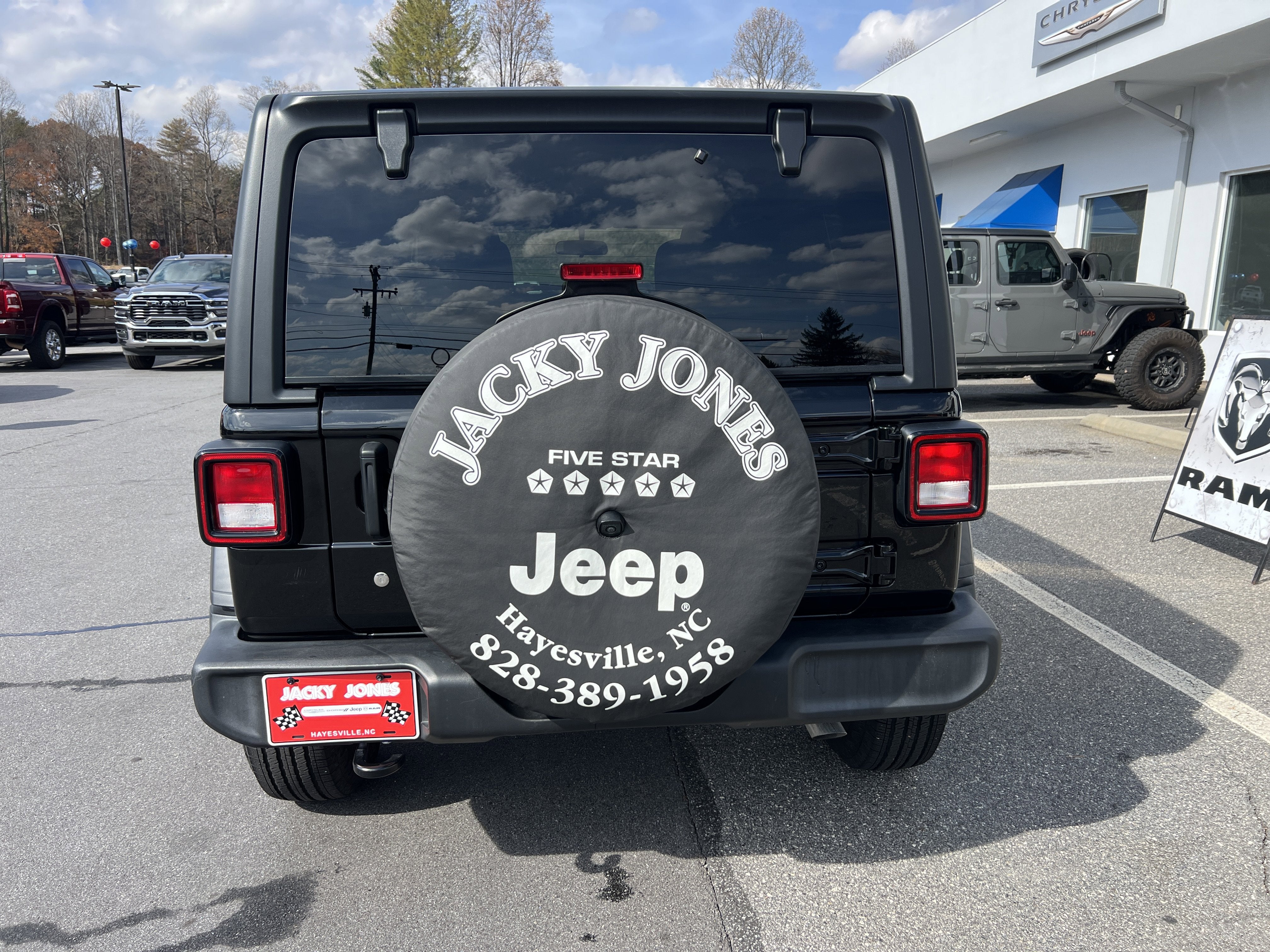 2024 Jeep Wrangler Sport