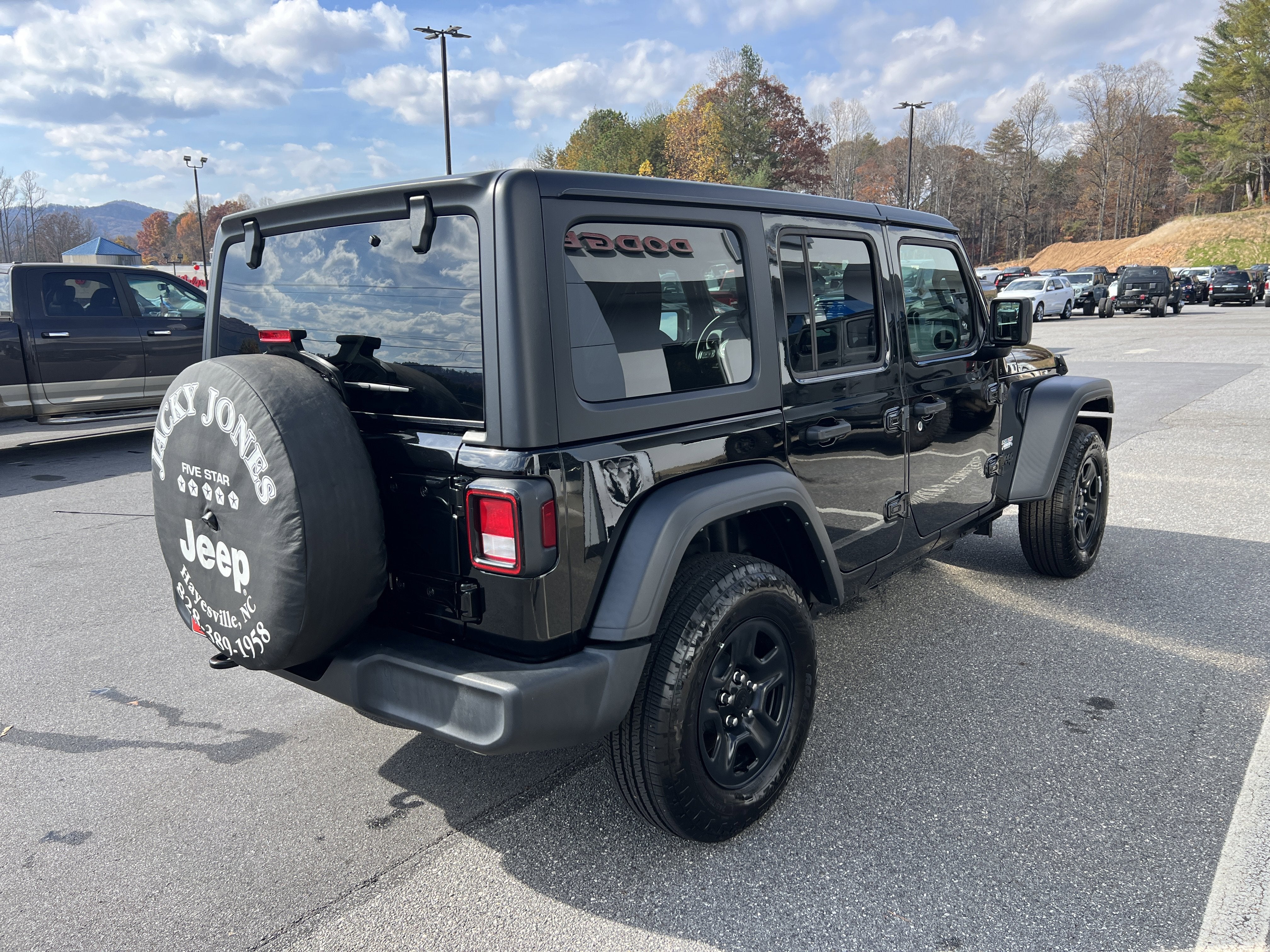 2024 Jeep Wrangler Sport