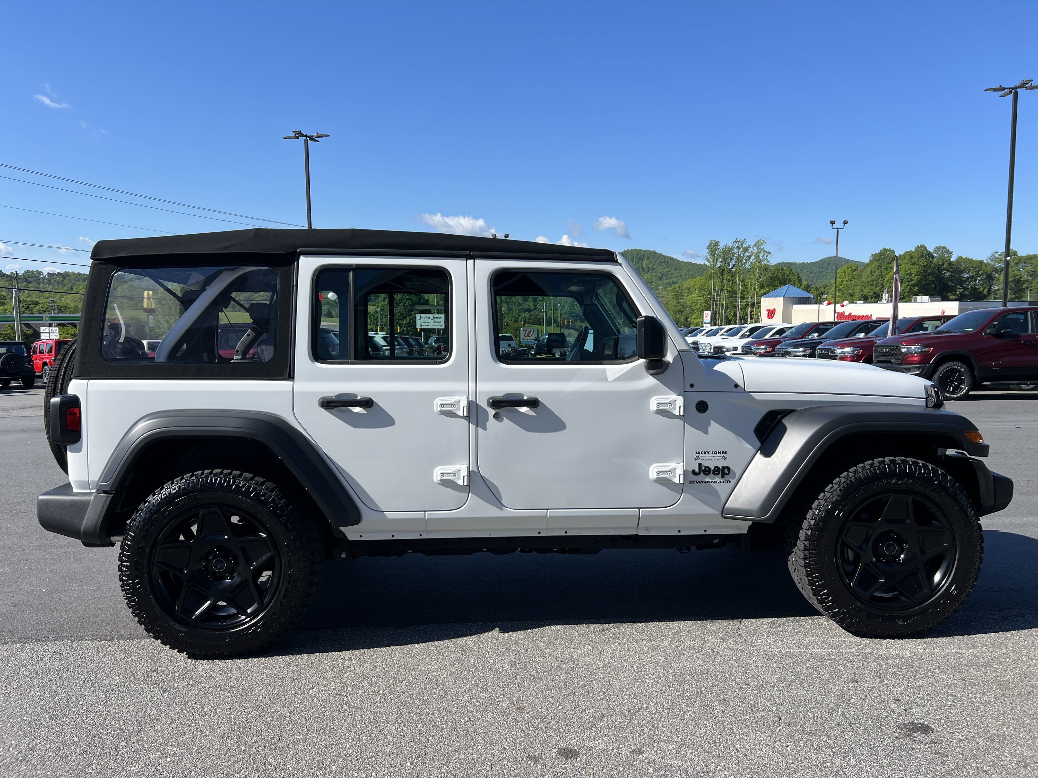 2024 Jeep Wrangler Sport