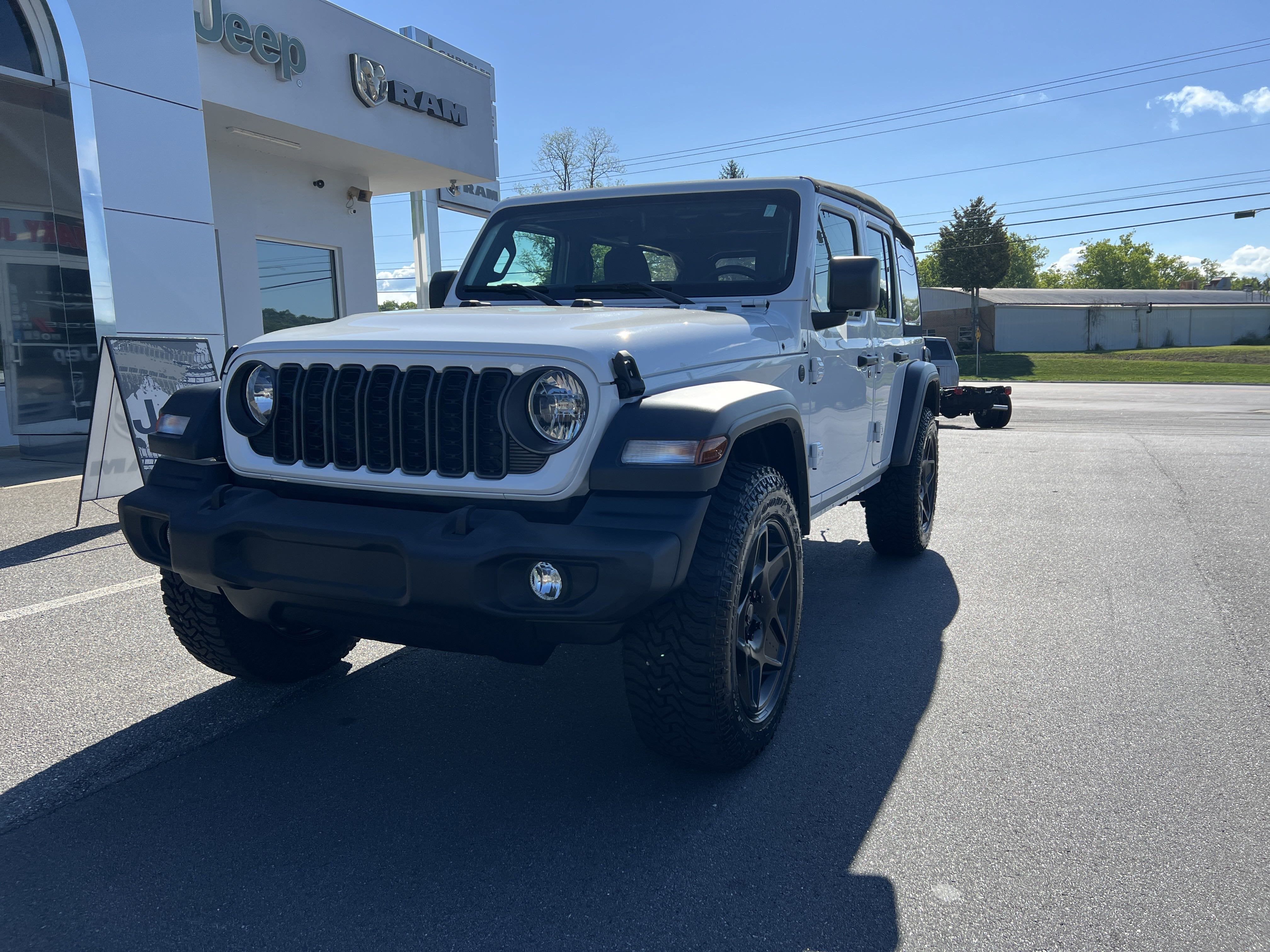 2024 Jeep Wrangler Sport