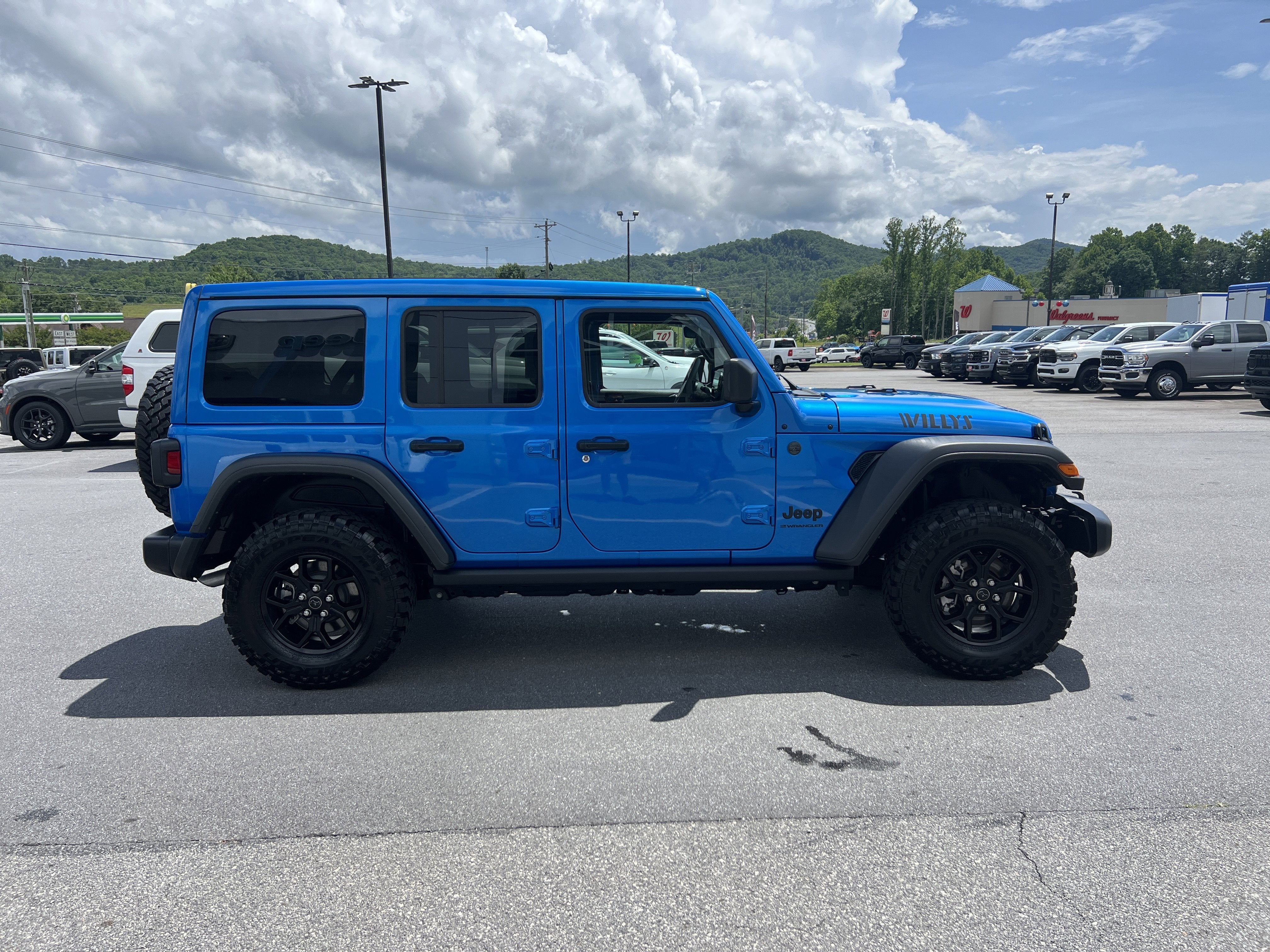 2025 Jeep Wrangler Willys