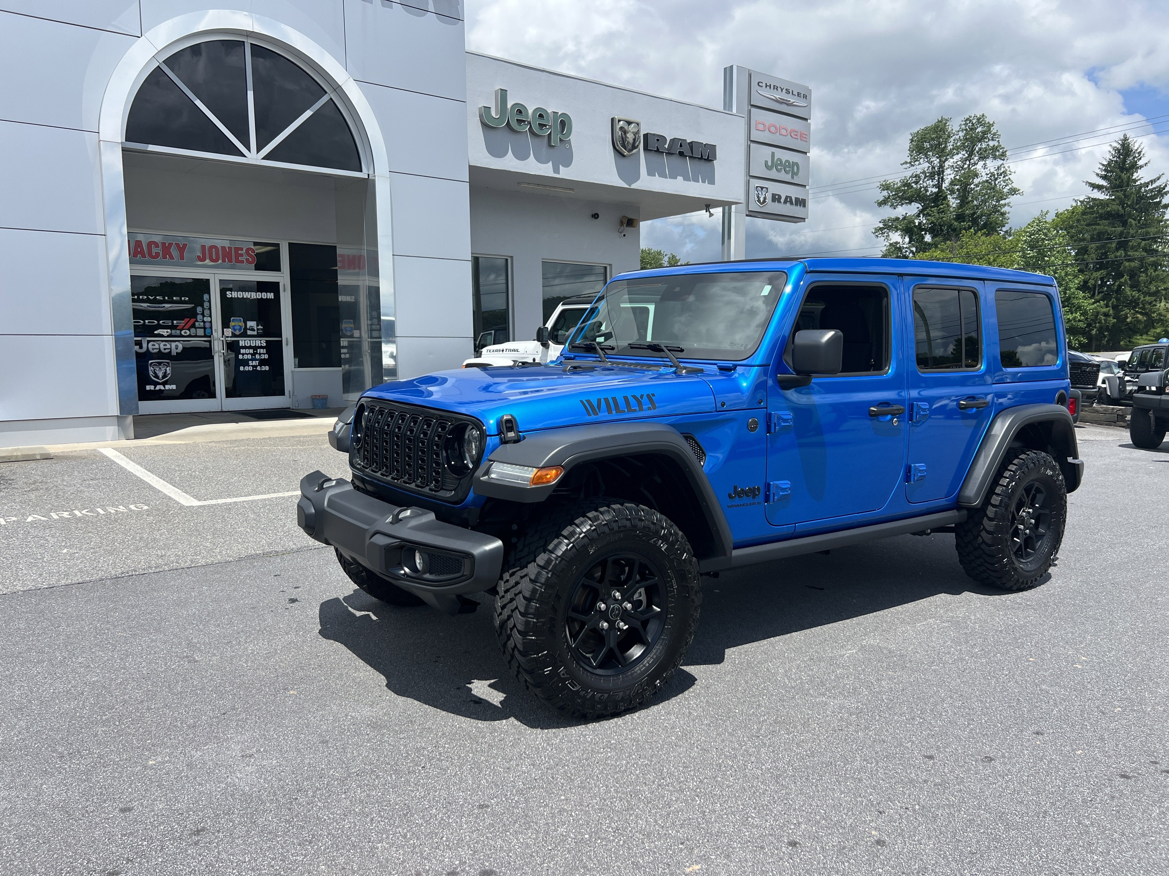 2025 Jeep Wrangler Willys