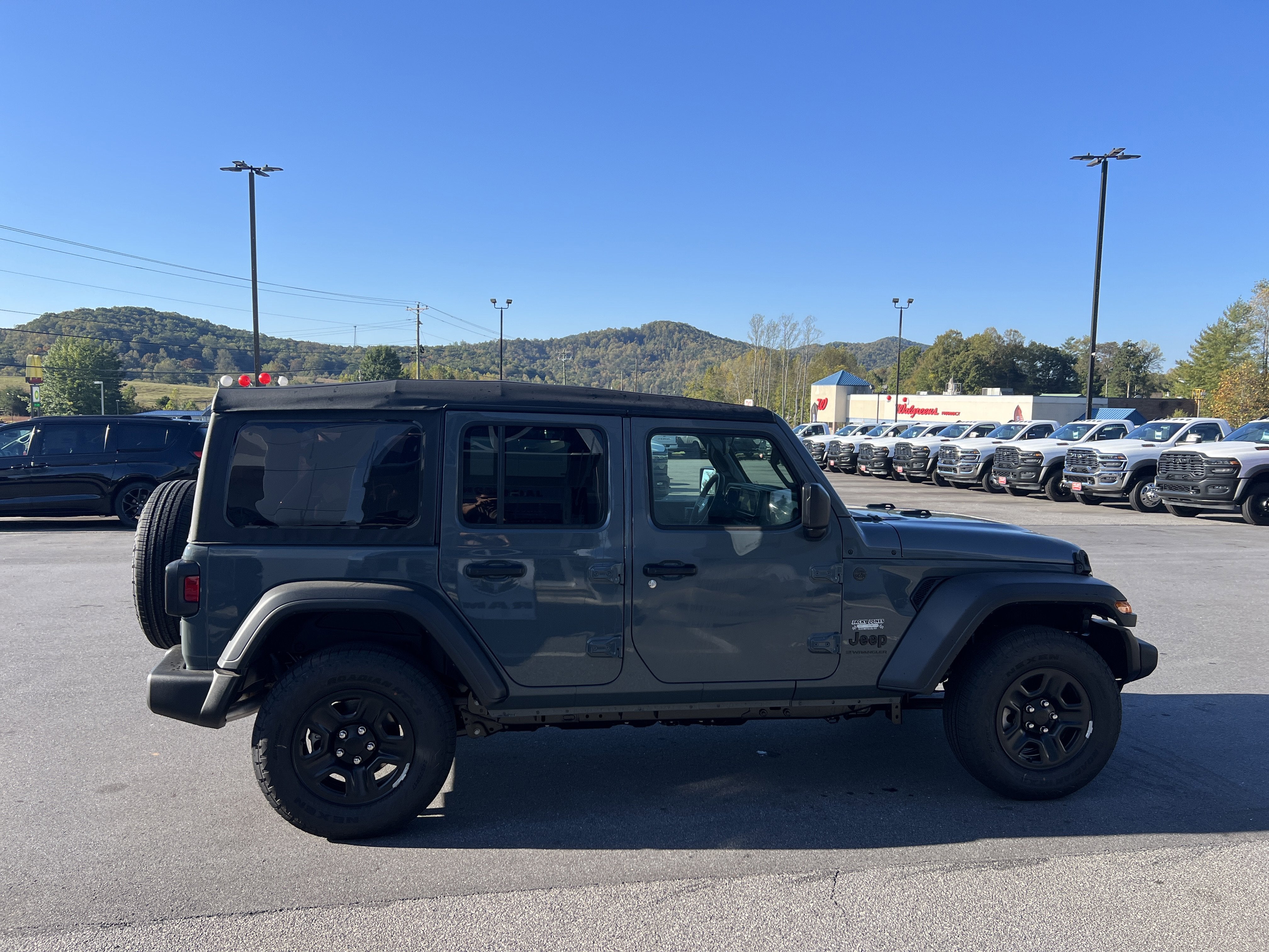 2026 Jeep Wrangler Sport